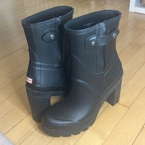 Hunter Black Heeled Boots Women's Size 9